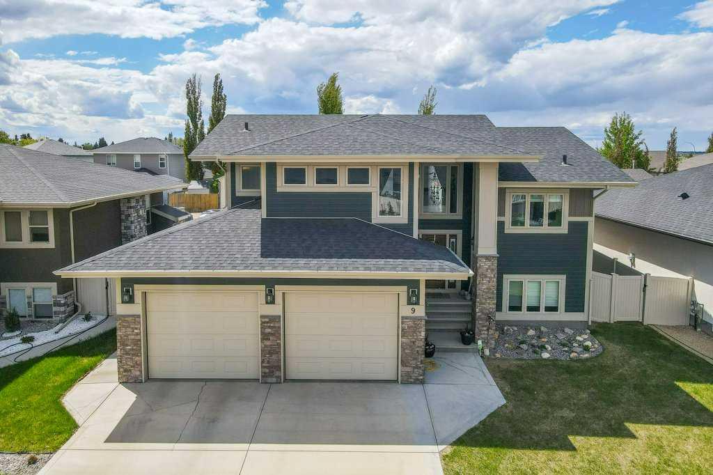 9 Sheep Close, Lacombe, AB T4L 1J0