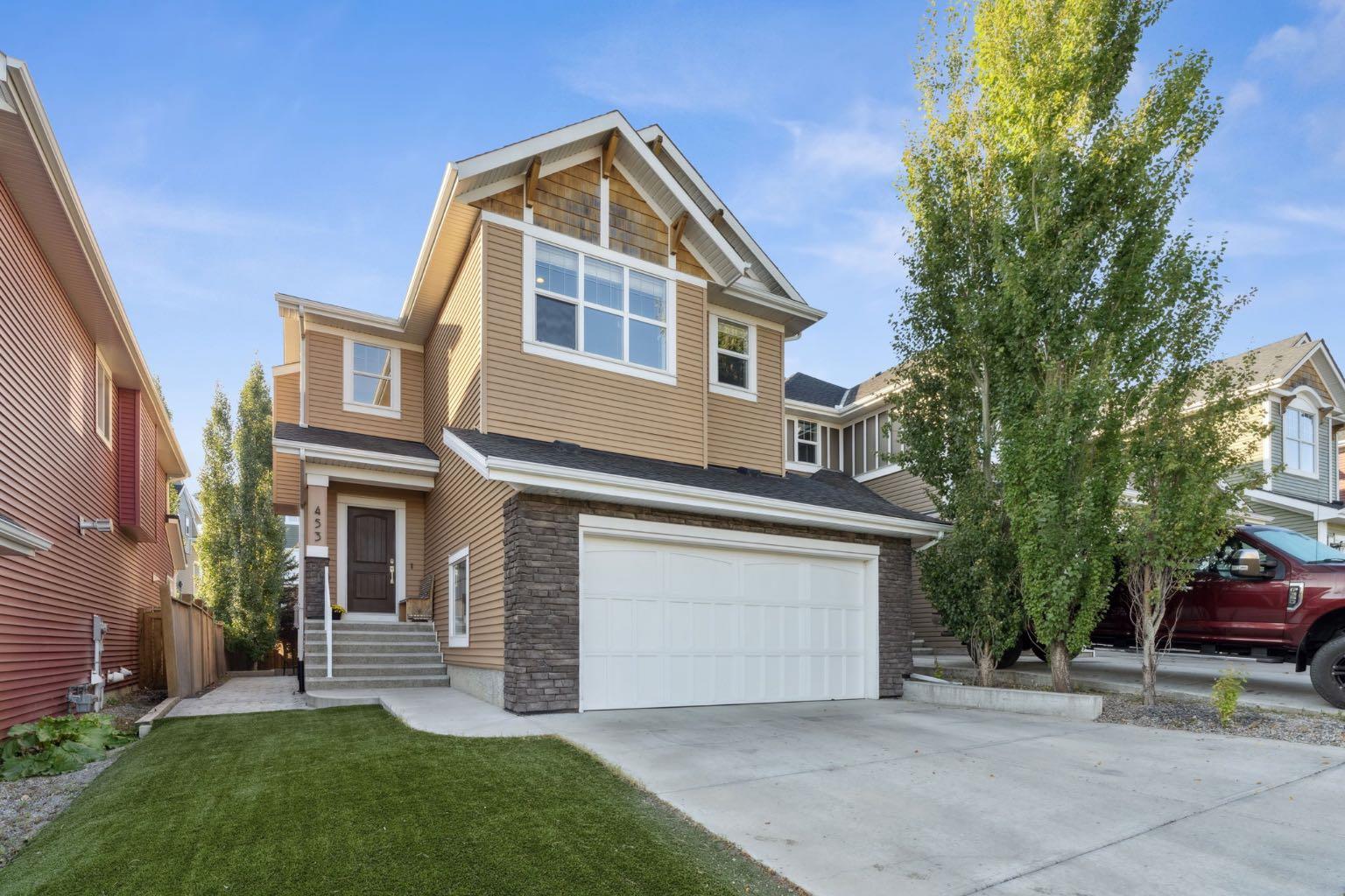 453 River Heights Dr, Cochrane, AB T4C 0J3