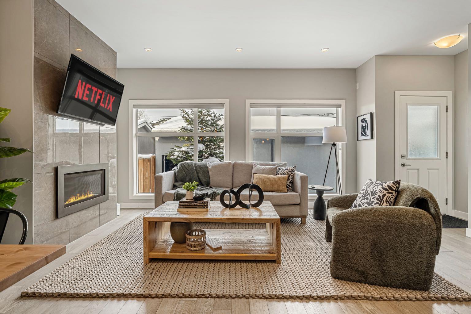 1716 Kensington Road Northwest #2, Calgary, AB T2N 3R3