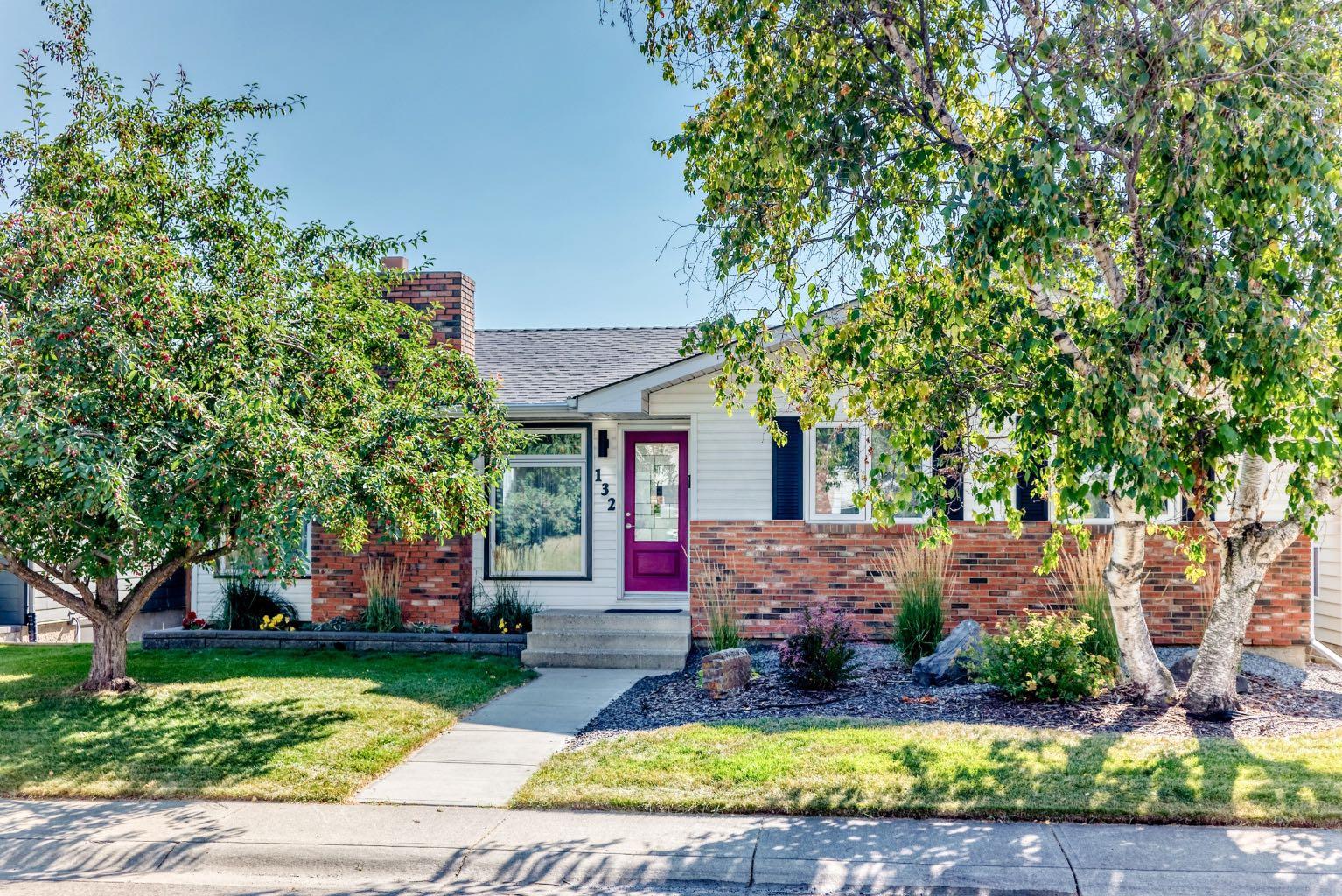 132 Silver Ridge Rise NW, Calgary, AB T3B 4P7