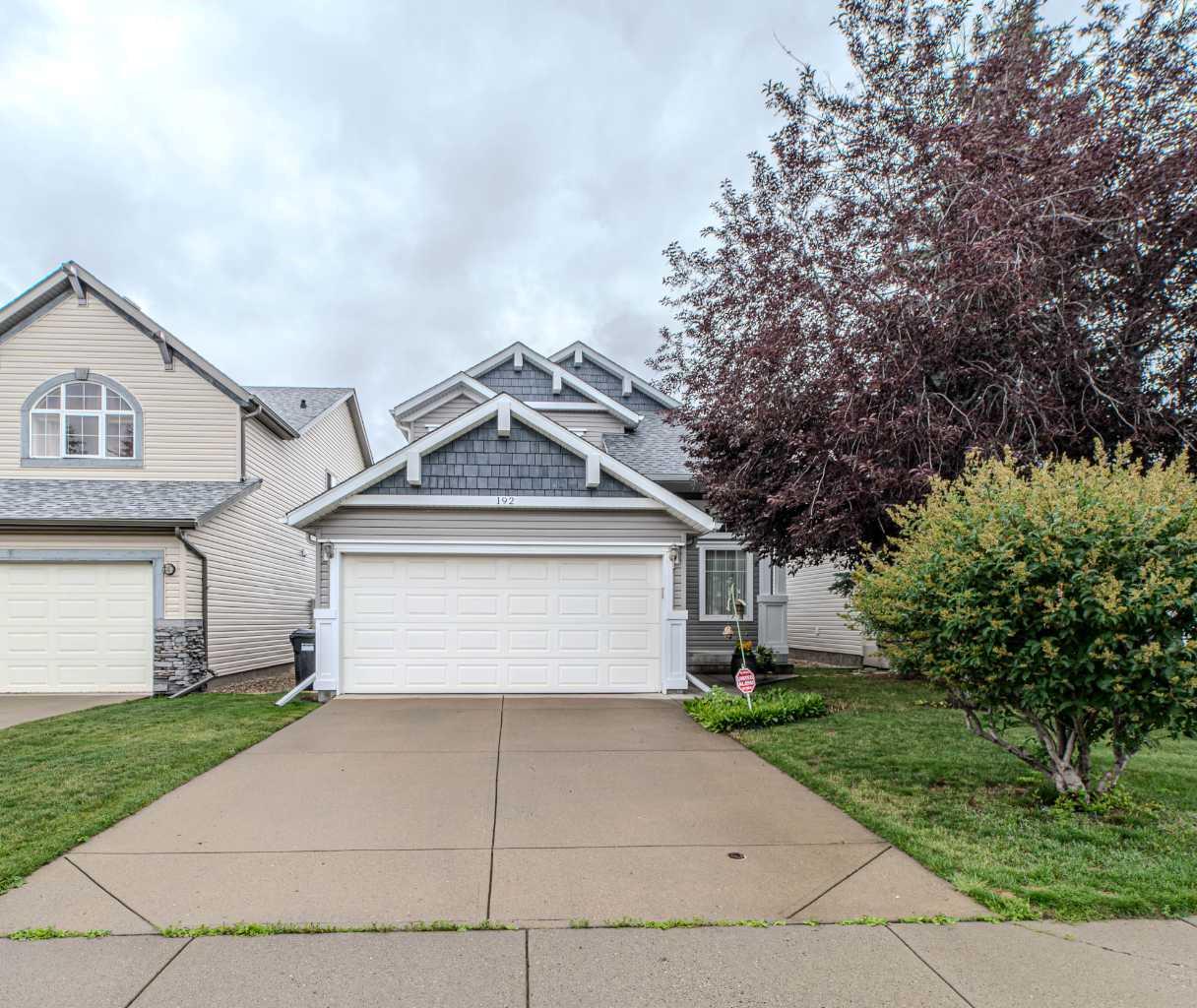 192 Somerglen Common SW, Calgary, AB T2Y 4E8