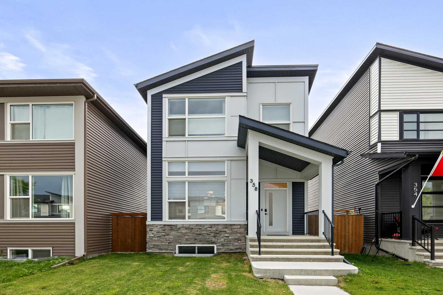 358 Wolf Creek Mnr SE, Calgary, AB T2X 4V5