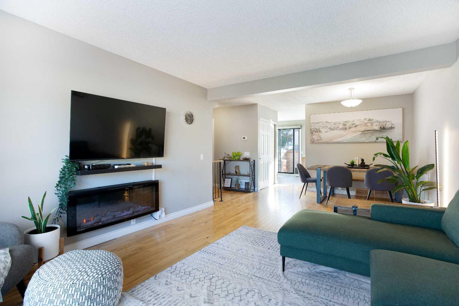 5019 46 Avenue Sw Unit 19, Calgary, AB T3E 6R1