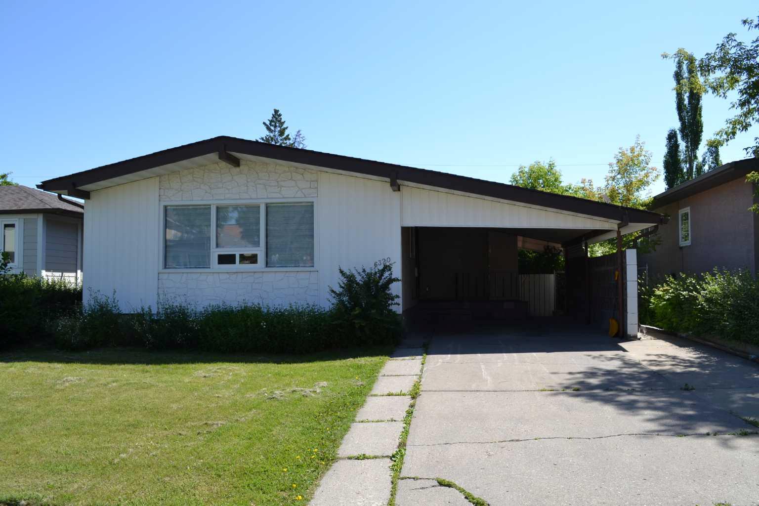 6320 Tregullas St NW, Calgary, AB T2K 3T3