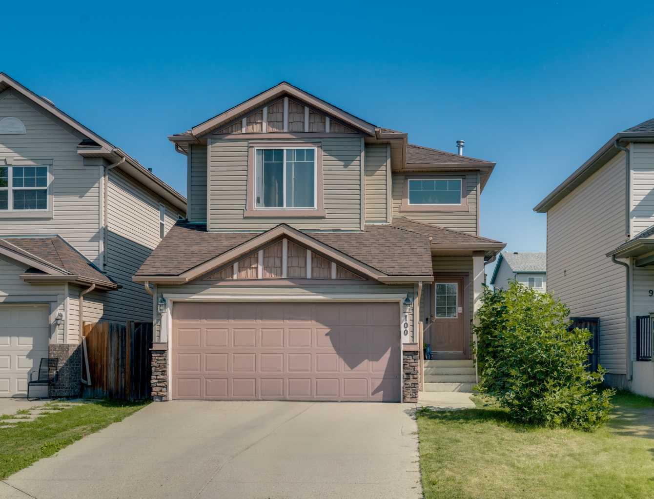100 Covecreek Close NE, Calgary, AB T3K 0J3