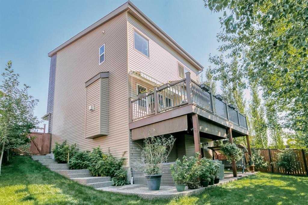 20 Walden Vw SE, Calgary, AB T2X 0P2