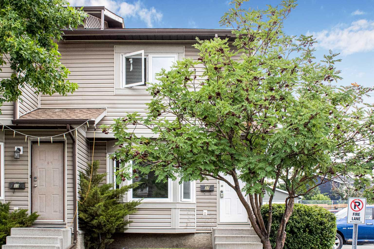 31 Falshire Ter NE, Calgary, AB T3J 3B2