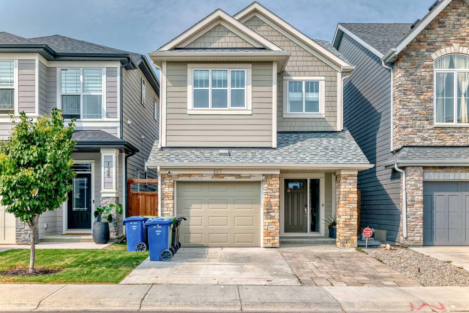 132 Cranbrook Grn SE, Calgary, AB T3M 2X2