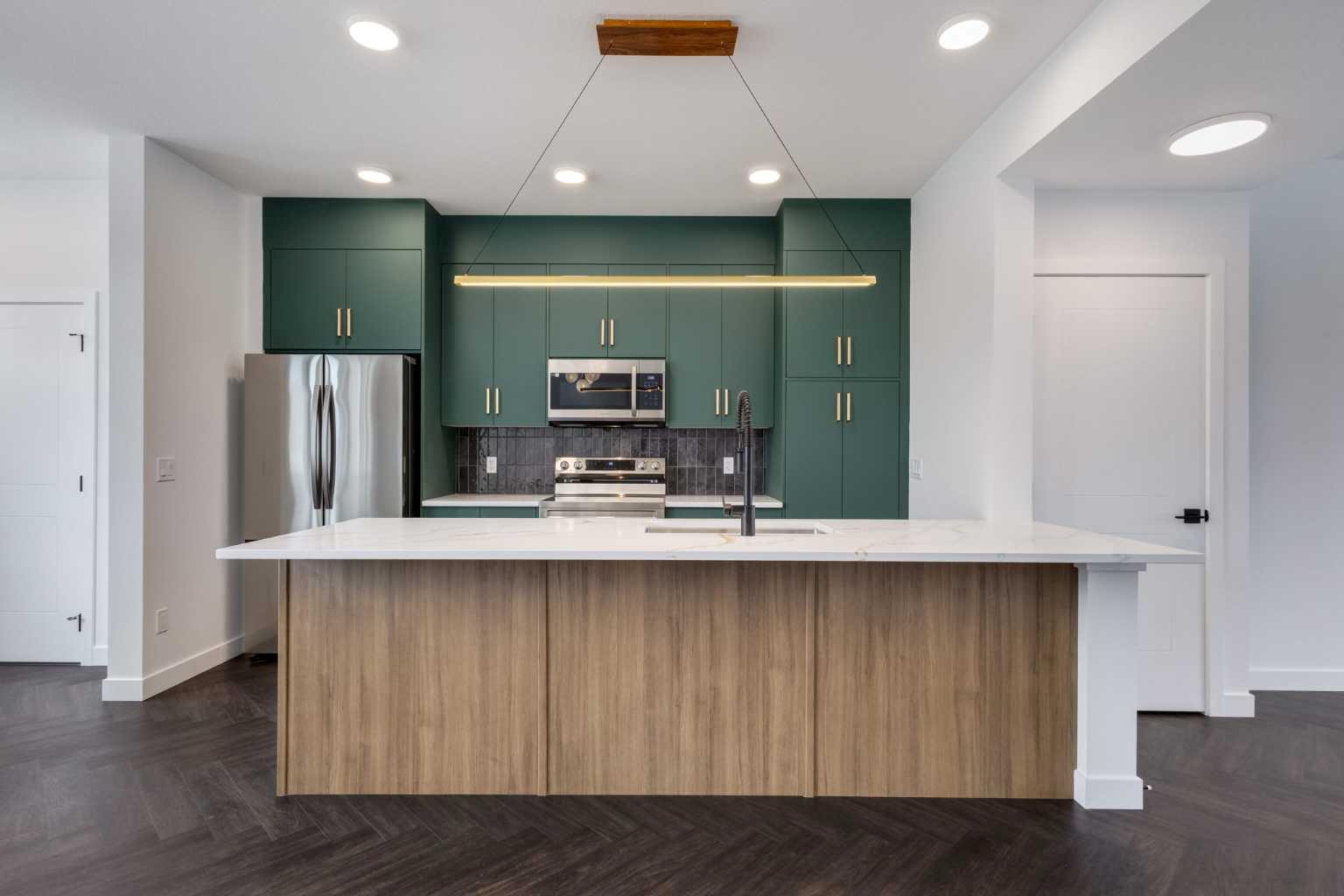 62 Agate Rd, Cochrane, AB T4C 3K1