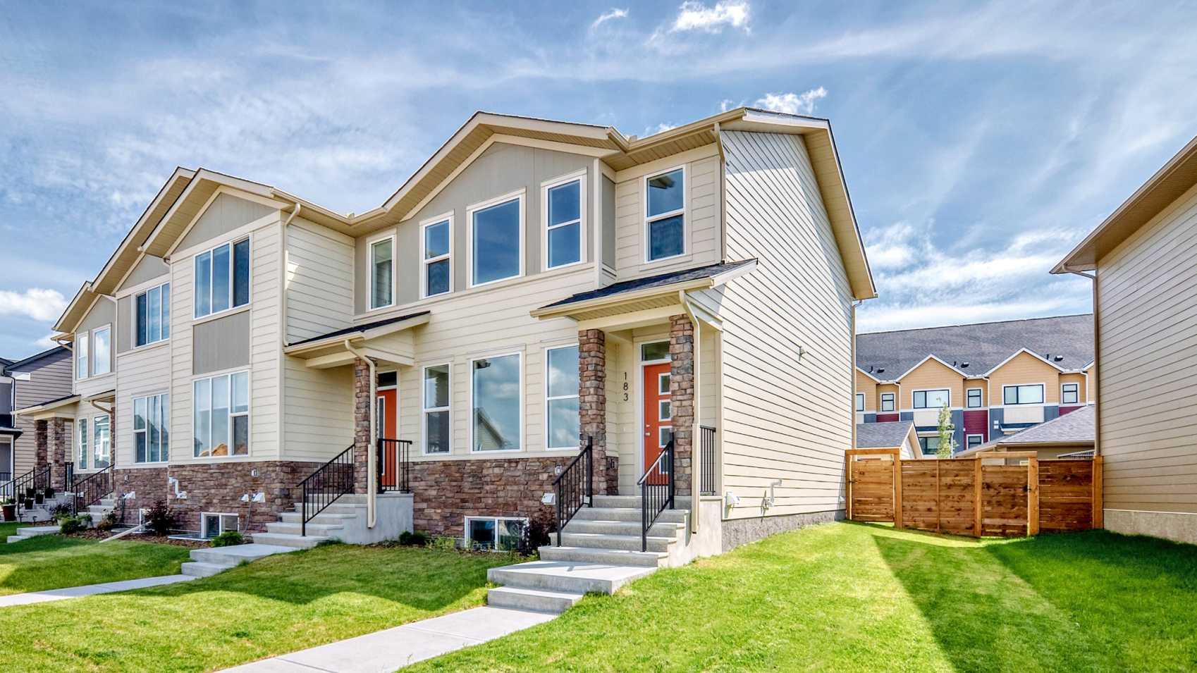 183 S Shore Ct, Chestermere, AB T1X 2Y5