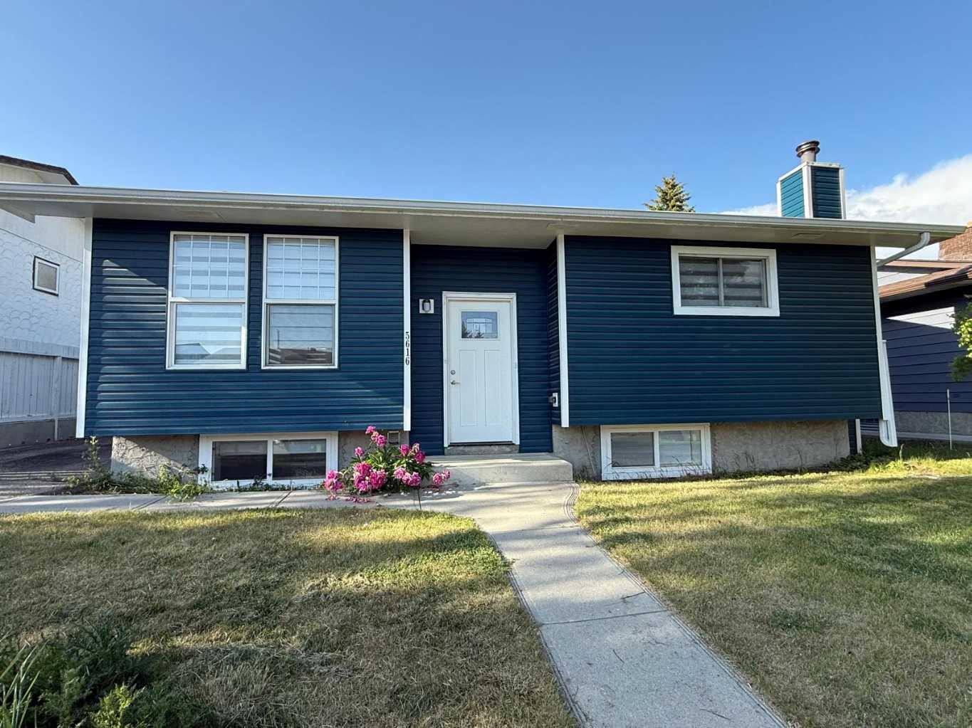 5616 Maidstone Cres NE, Calgary, AB T2A 4C4