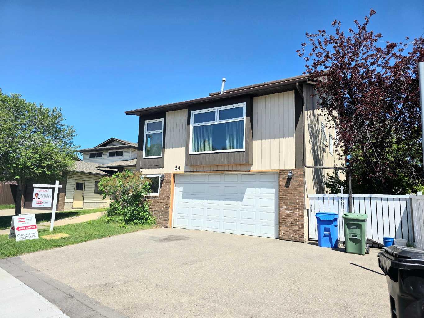 24 Whiteram Gate NE, Calgary, AB T1Y 5J6