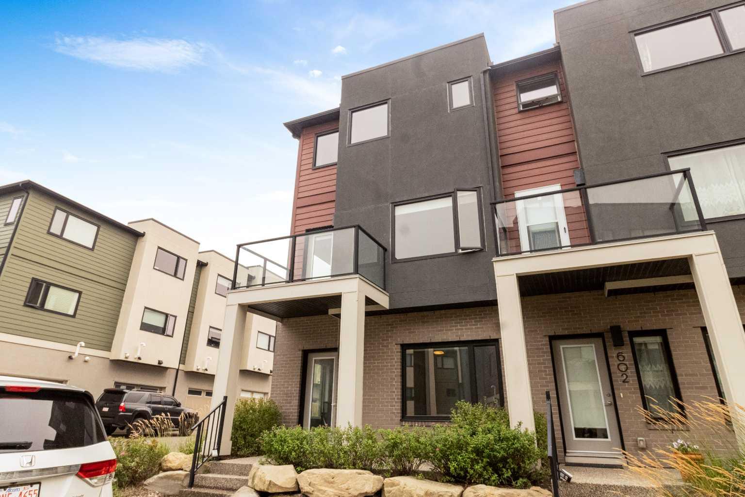 218 Sherwood Square Nw Unit 601, Calgary, AB T3R 0Y2