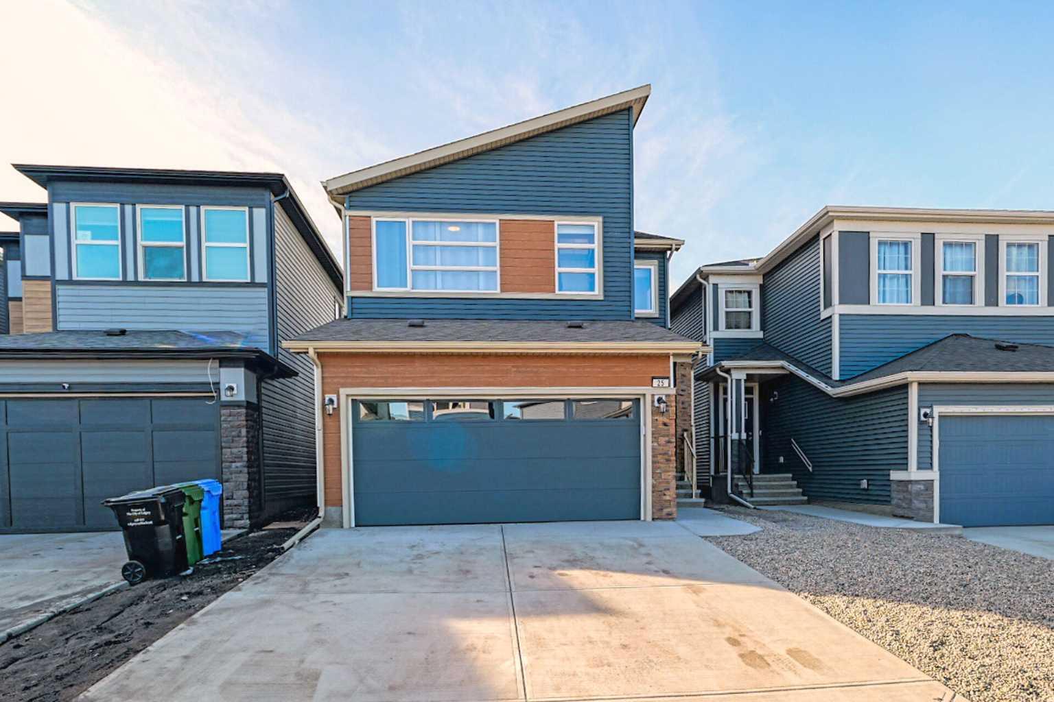 25 Belmont Grn SW, Calgary, AB T2X 5E3