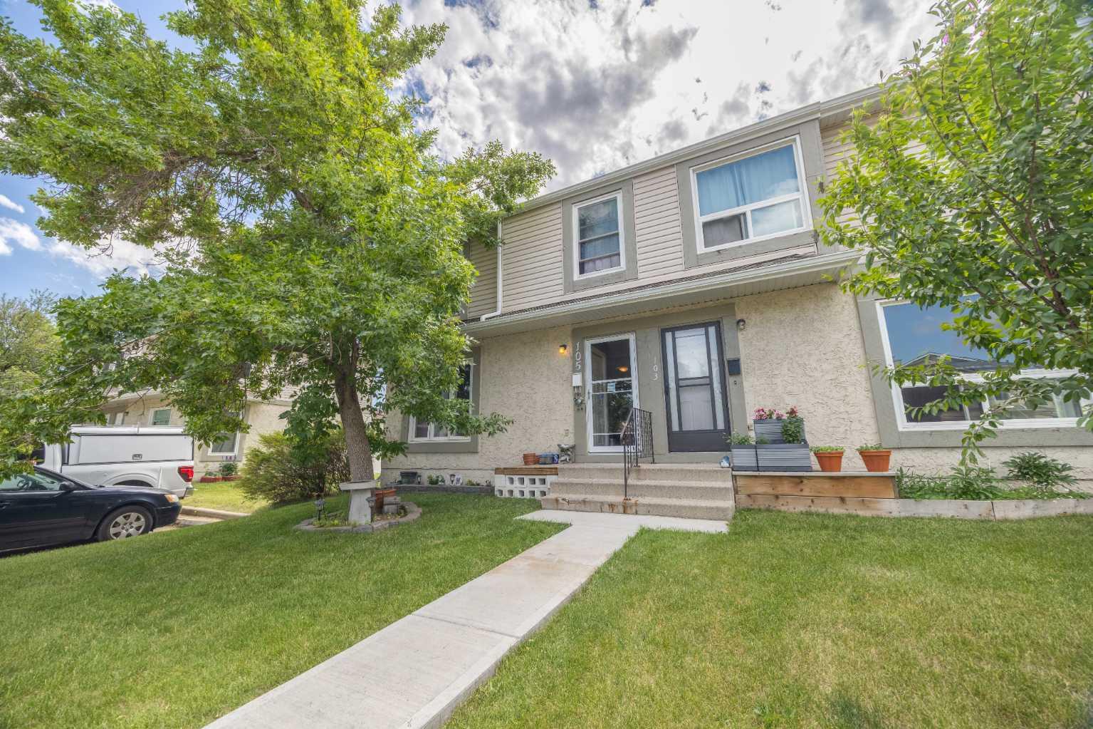 105 Deer Ridge Ln SE, Calgary, AB T2J 6M8