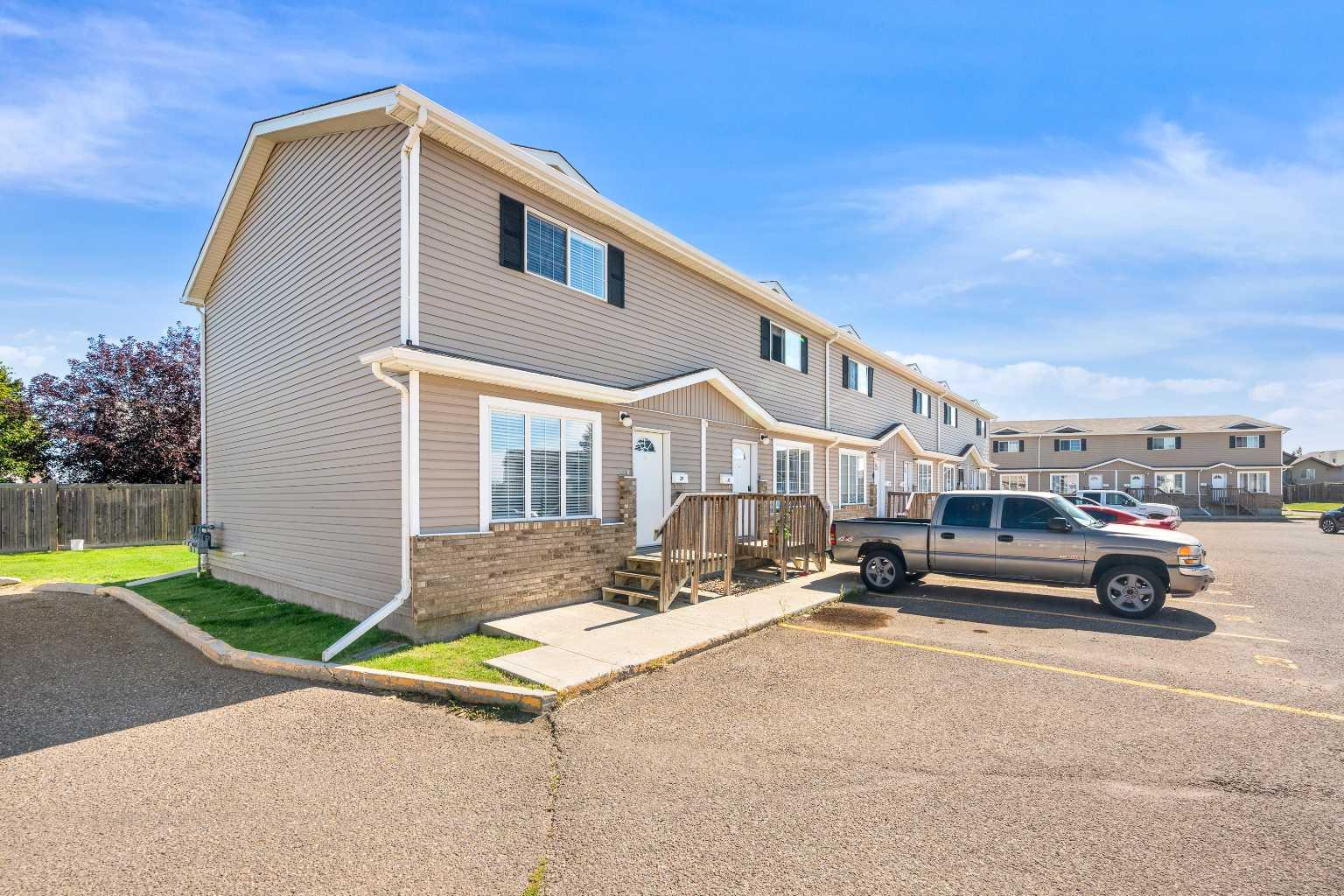 4728 18 Street Unit 29, Lloydminster, SK S9V 0Z3