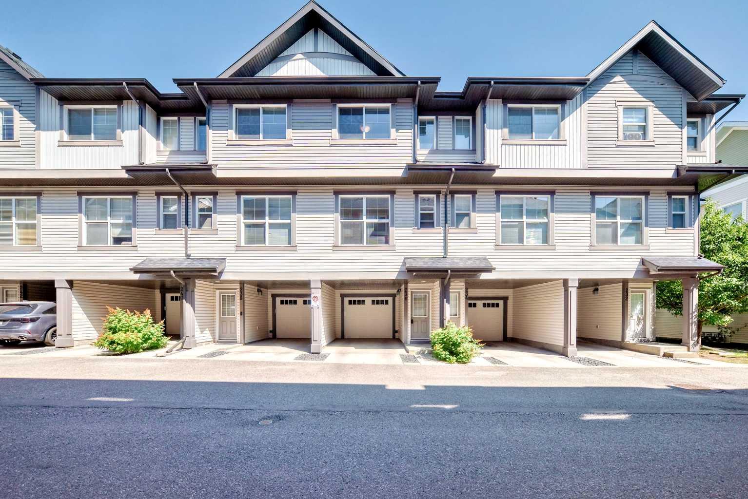 236 New Brighton Row SE, Calgary, AB T2Z 1B9