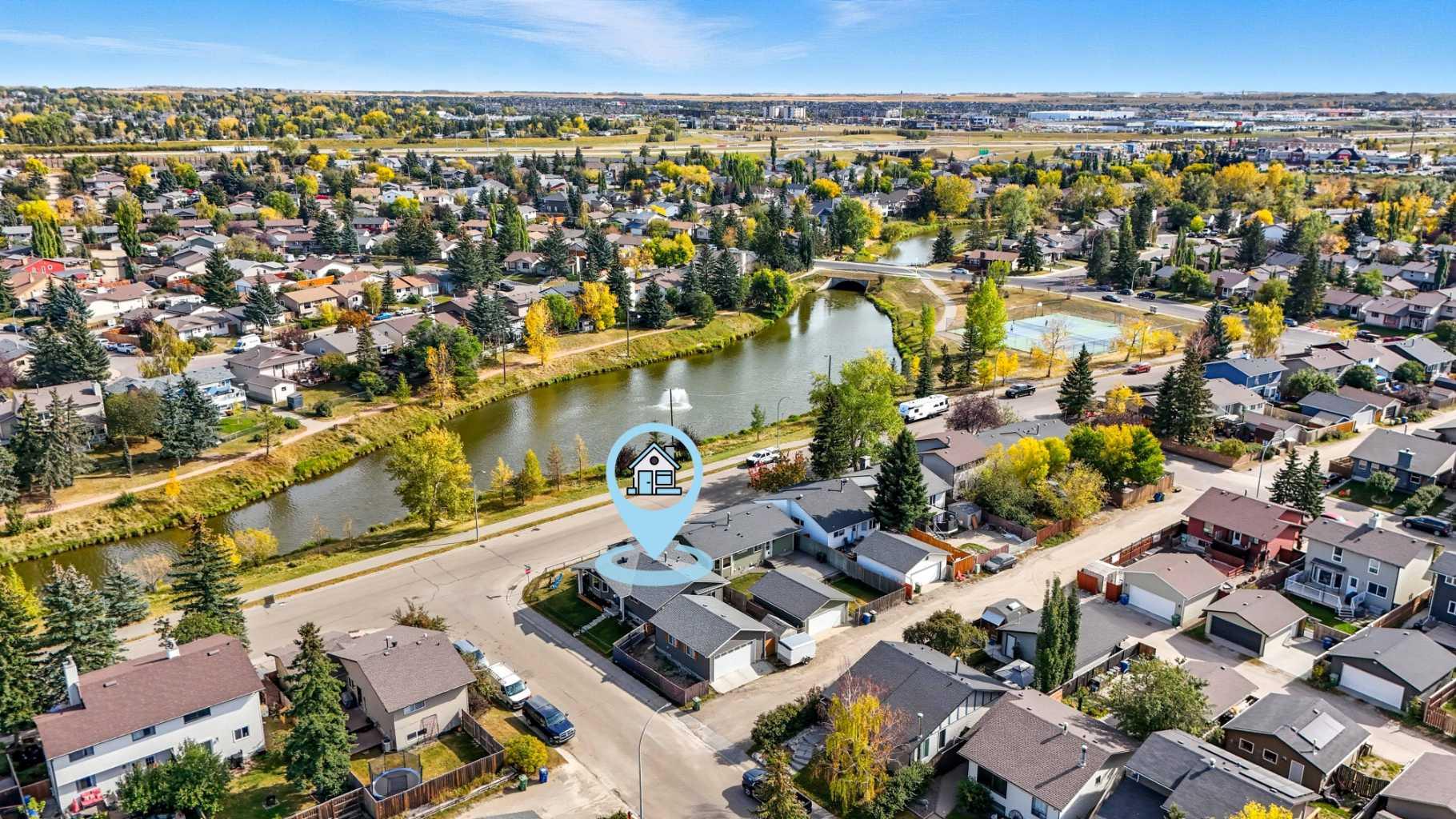 67 Summerwood Rd SE, Airdrie, AB T4B 1W7