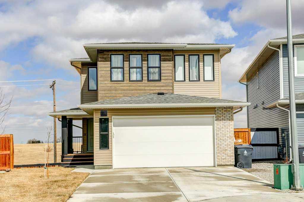 1170 Pacific Cir W, Lethbridge, AB T1J 5V5