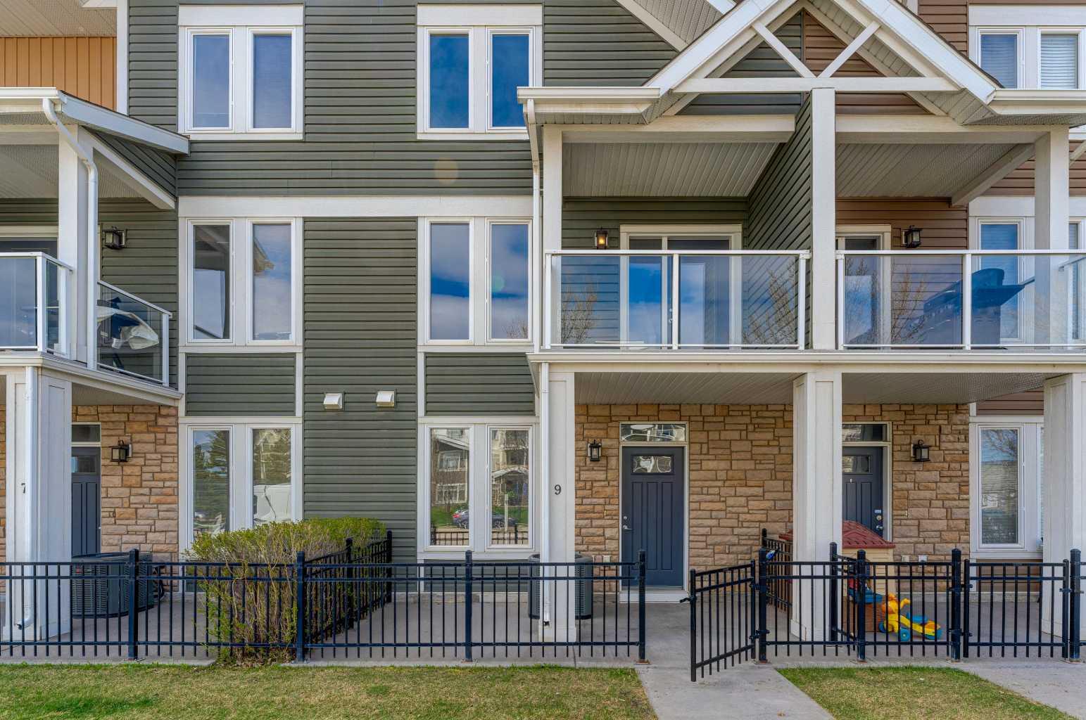 , Calgary, AB T2Y 3W1 | MLS # | Houseful