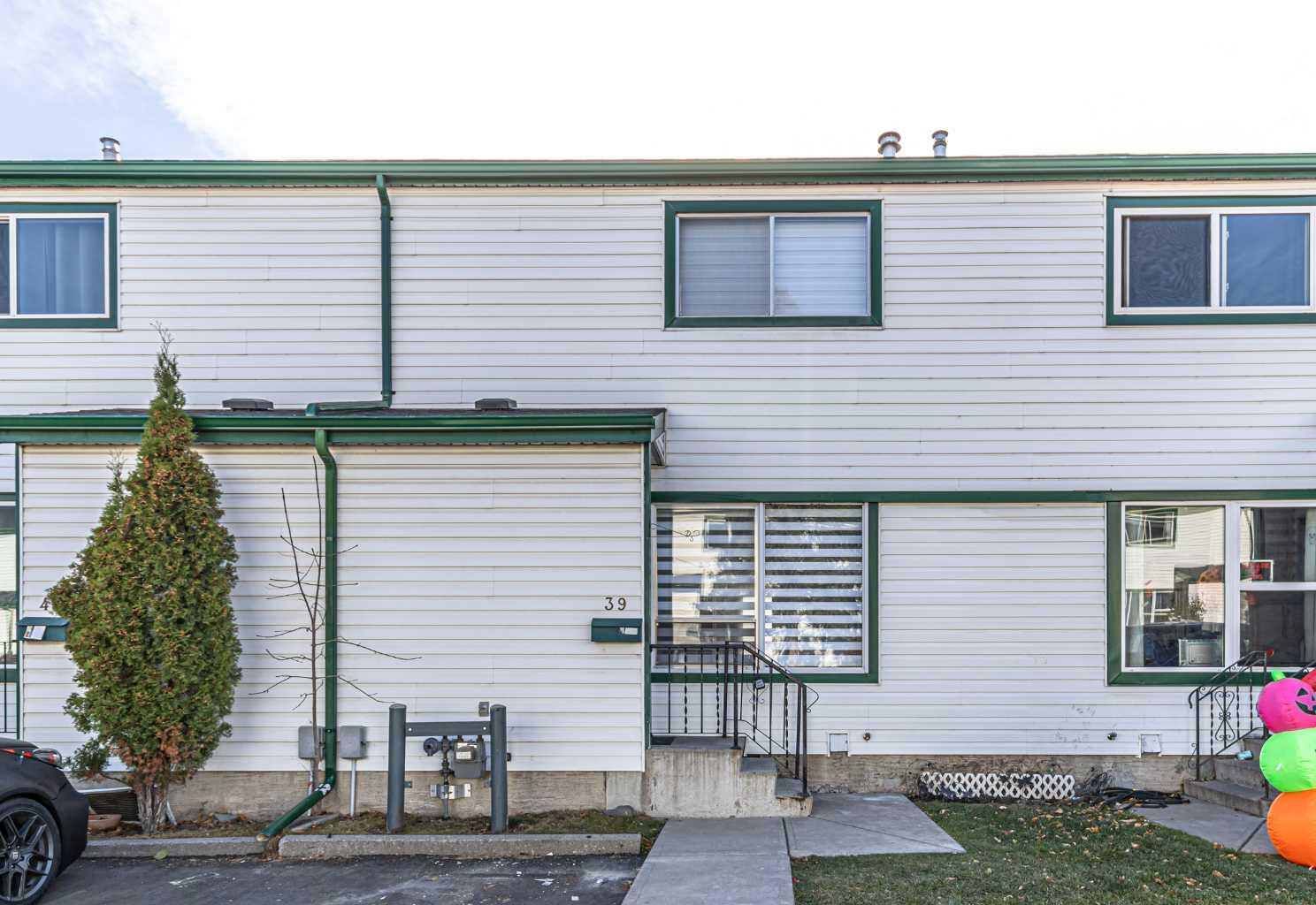 100 Pennsylvania Road Se Unit 39, Calgary, AB T2A 4Y8