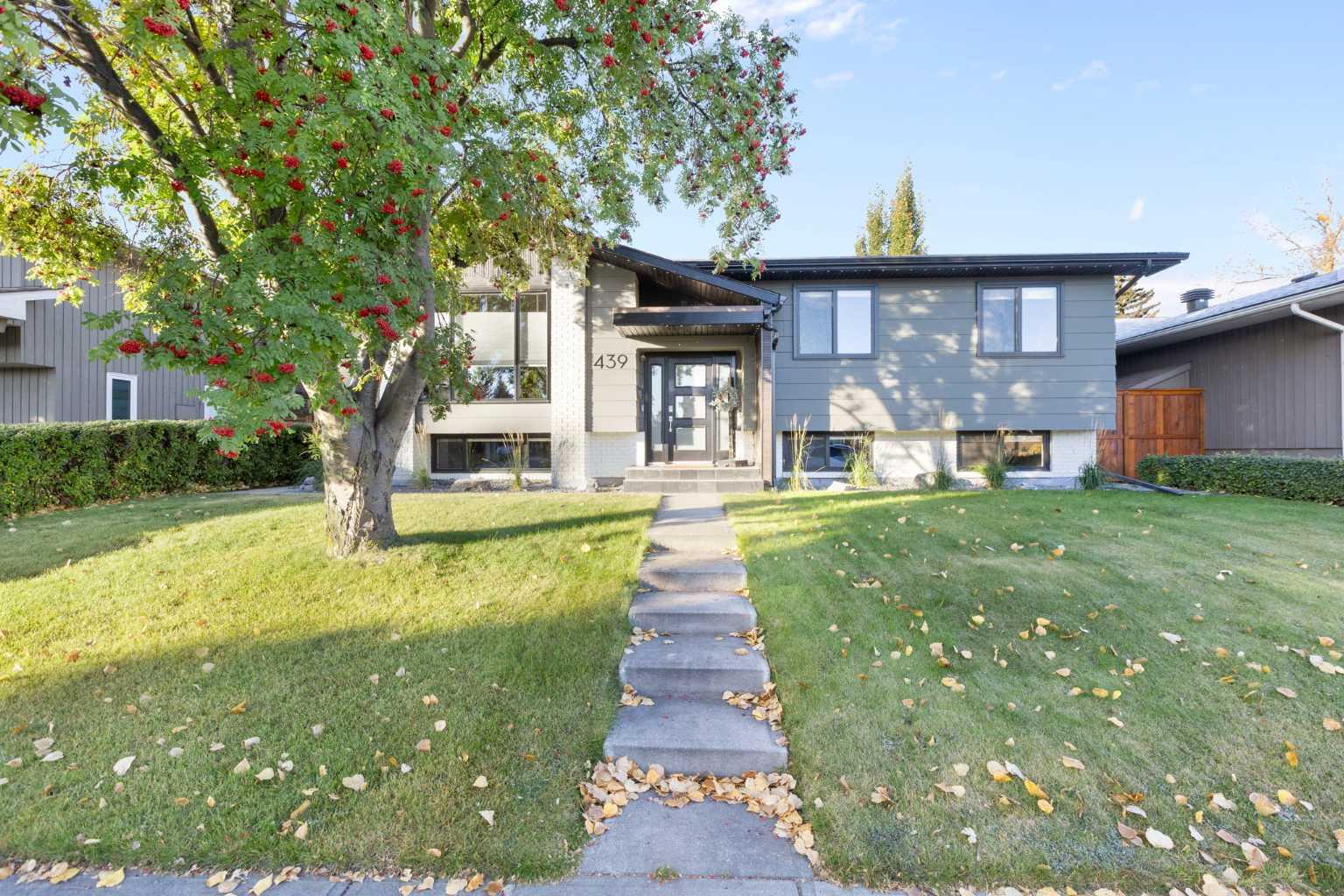 439 Parkridge Cres SE, Calgary, AB T2J 4Z8