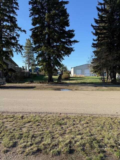 519 4 Avenue, Elnora, AB T0M 0Y0