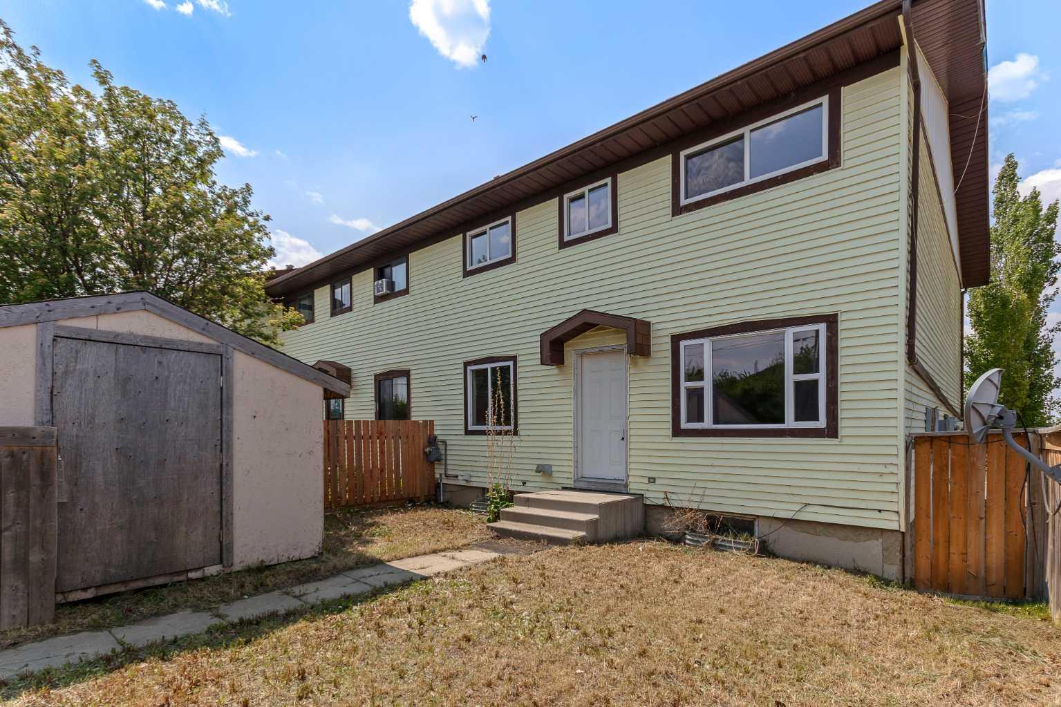 19 3 Avenue Se Unit 2, Marshall, SK S0M 1R0