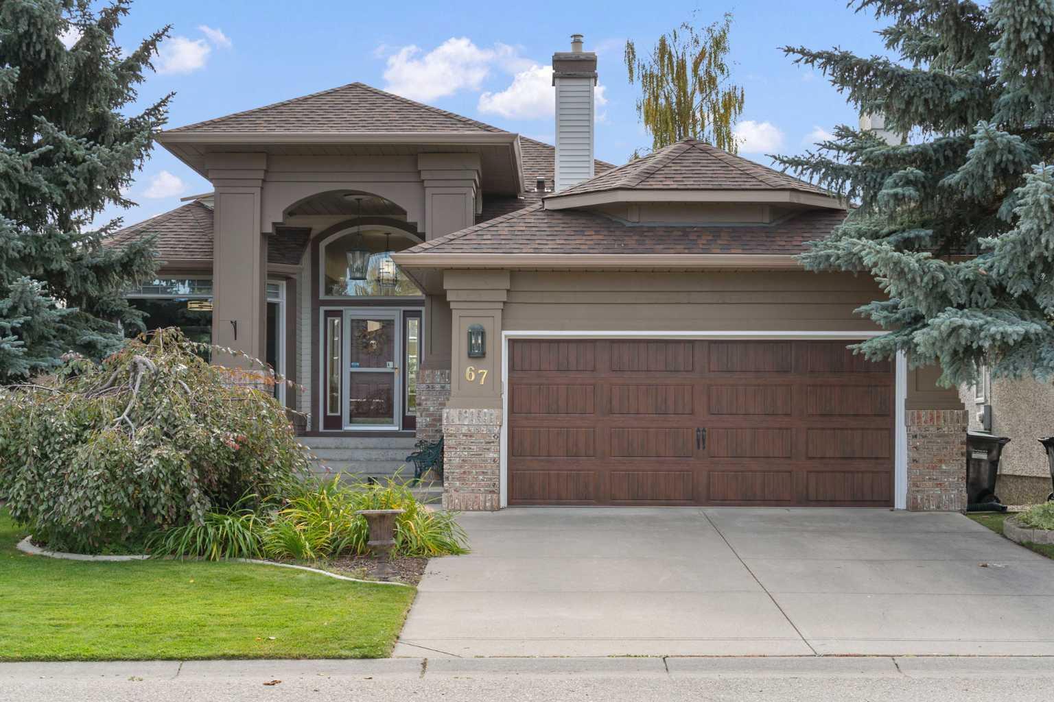 67 Valley Ridge Grn NW, Calgary, AB T3B 5L5