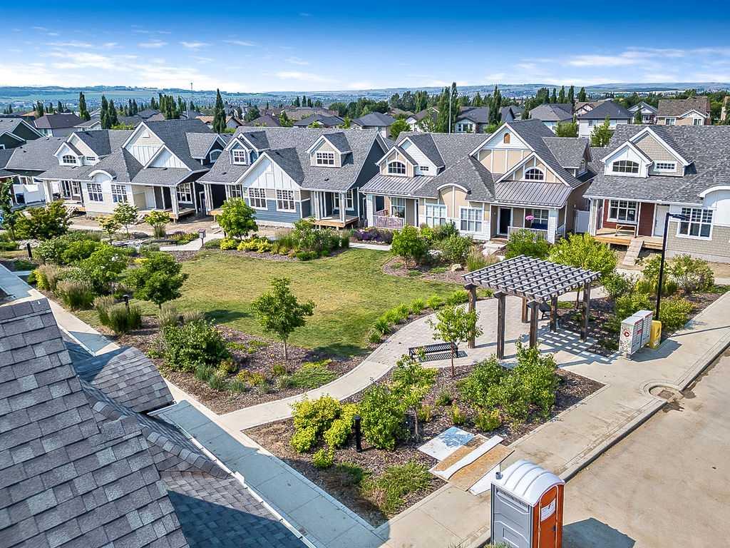 48 Drake Landing Sq, Okotoks, AB T1S 0R4