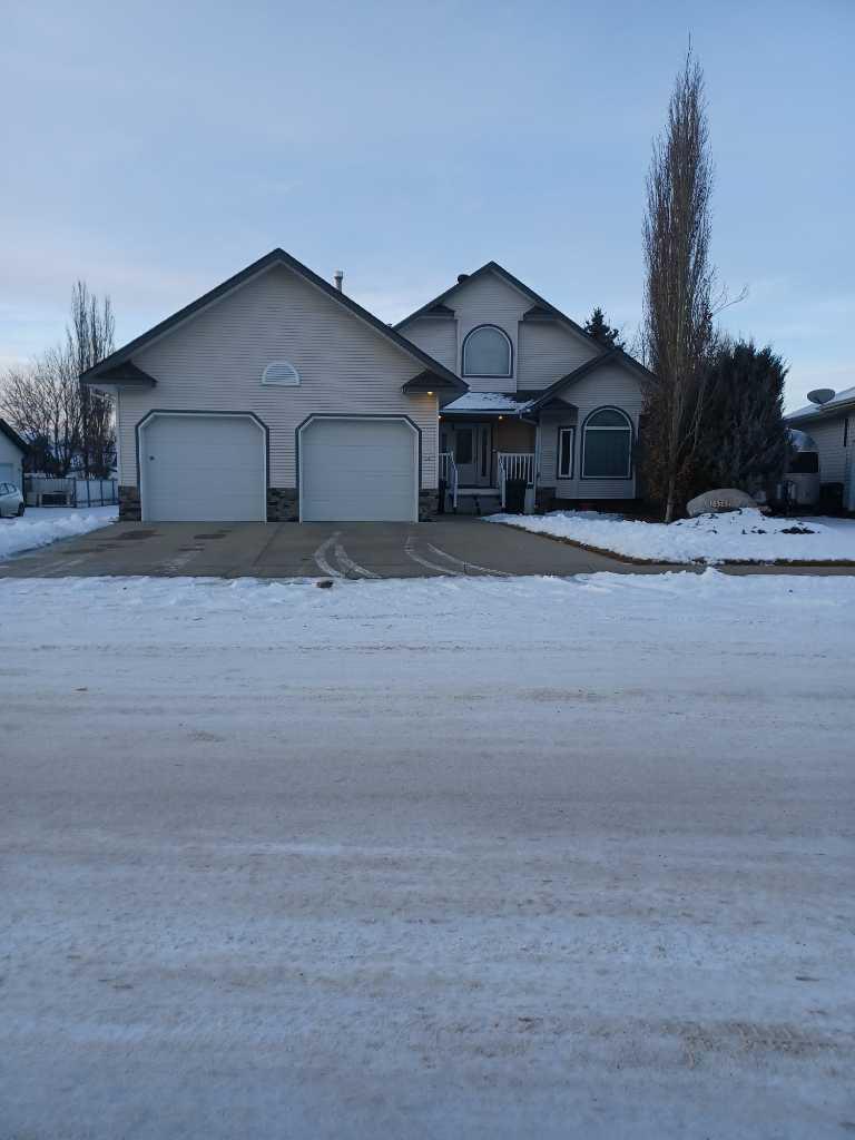 , Innisfail, AB T4G 1X8 MLS Houseful