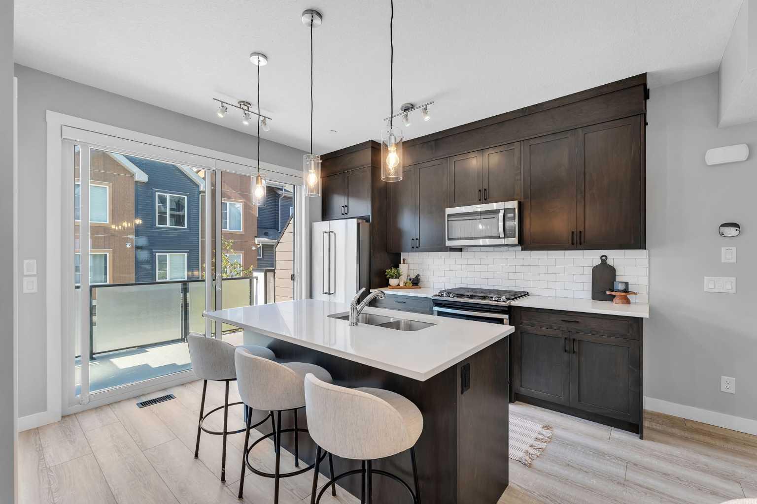 213 Livingston Common NE, Calgary, AB T3P 1K1