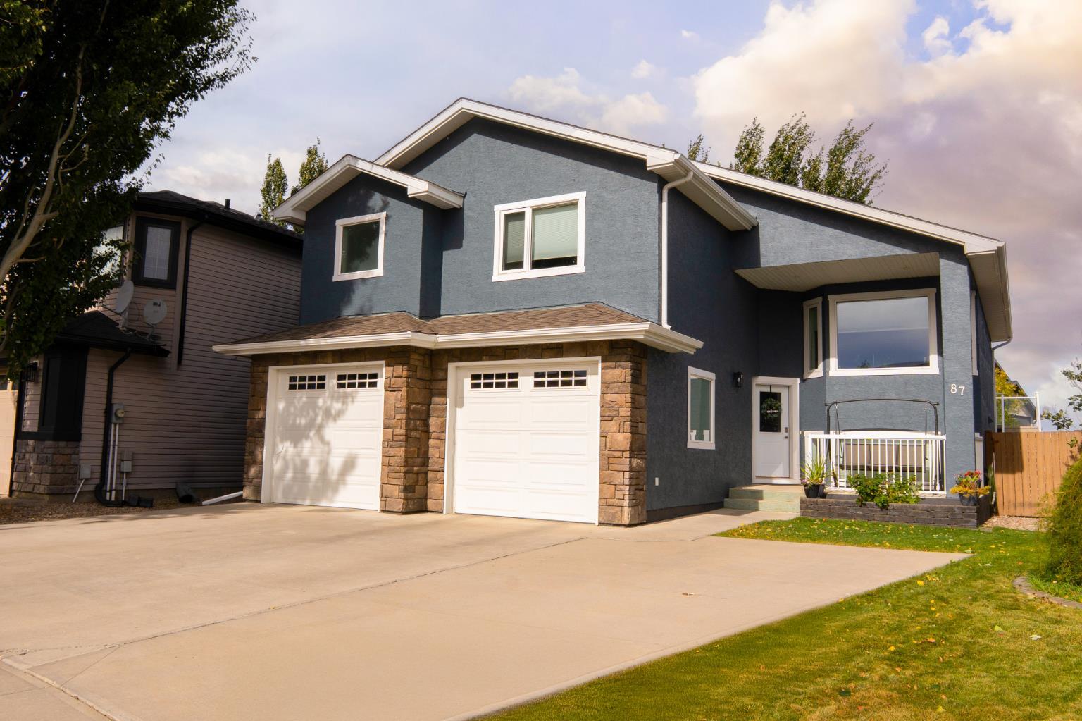 87 Gateway Mews S, Lethbridge, AB T1K 5S2