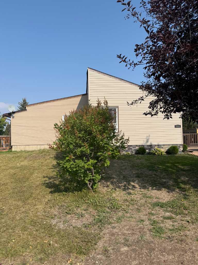 72 Street Unit 9852, Grande Prairie, AB T8V 4W6