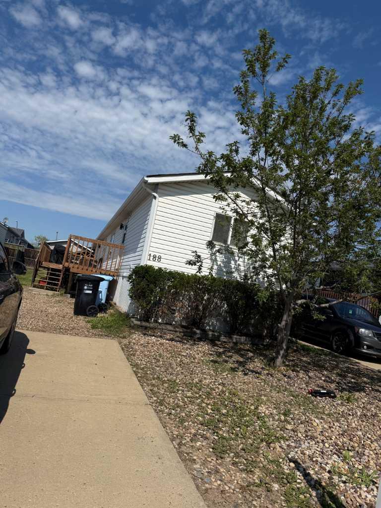 188 Mustang Rd, Fort Mcmurray, AB T9H 5K4