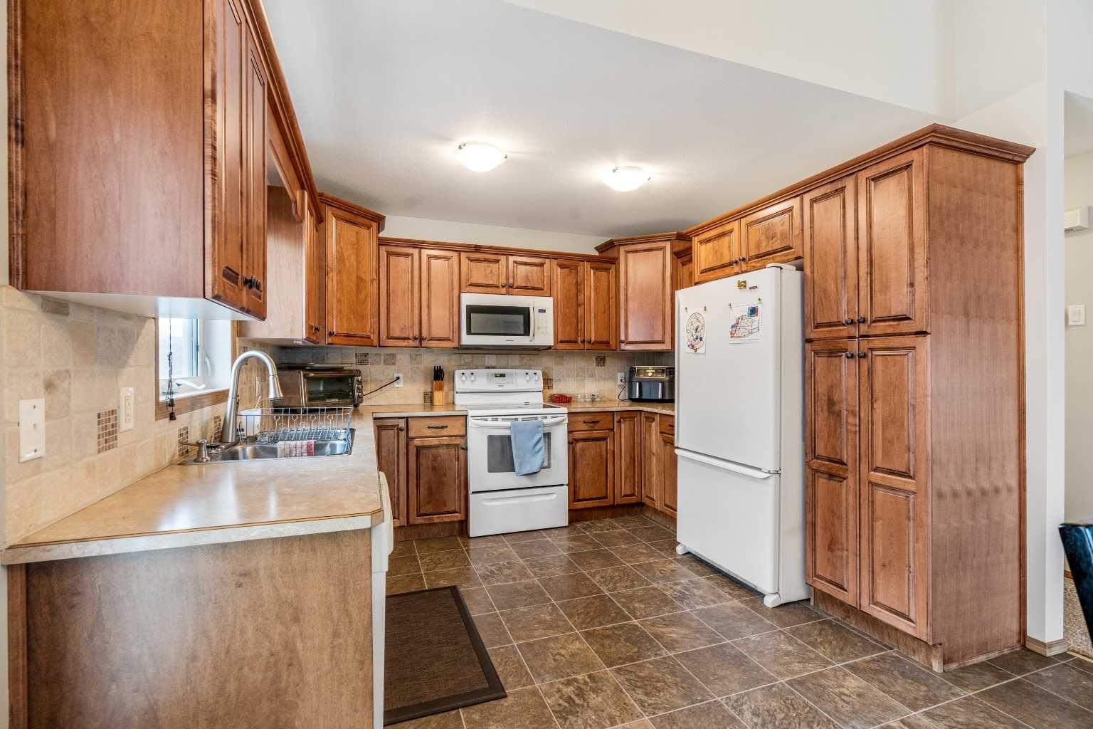 56 Street Unit 4206, Taber, AB T1G 2J2