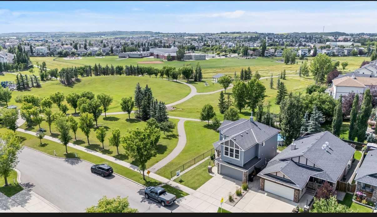 169 Cimarron Dr, Okotoks, AB T1S 2P4