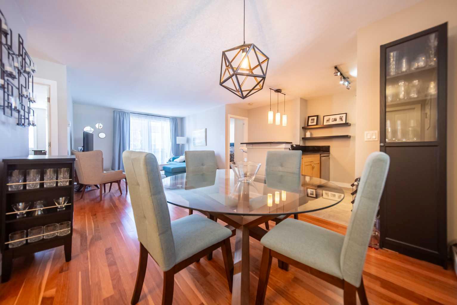 2440 34 Avenue Sw Unit 304, Calgary, AB T2T 2C8