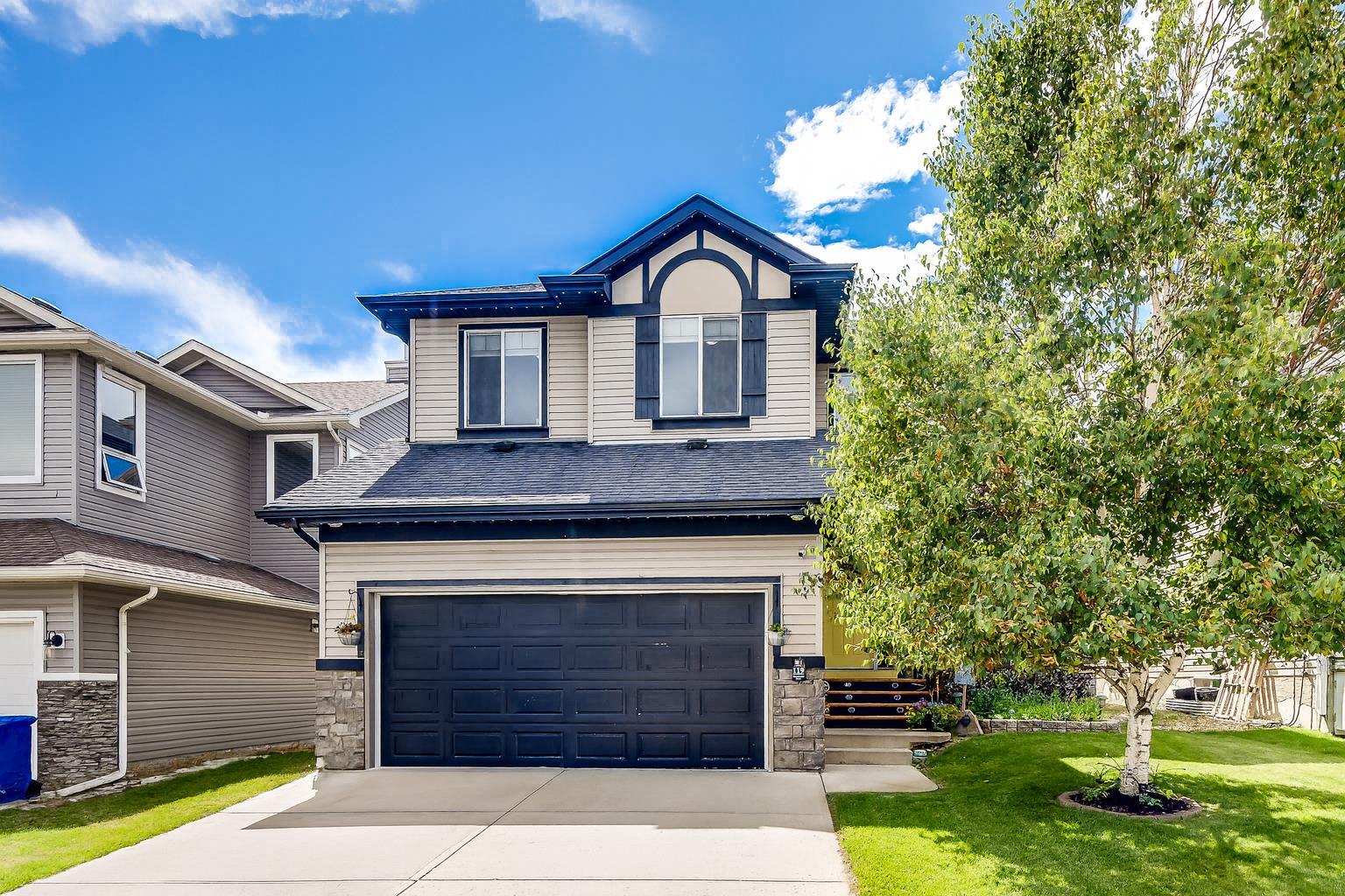 119 Westmount Rd, Okotoks, AB T1S 2J5