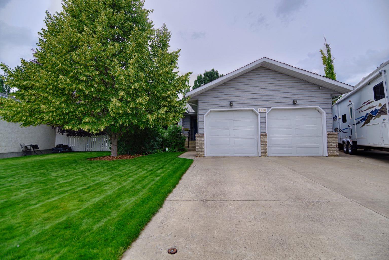 22 Street Unit 1618 #a, Coaldale, AB T1M 1K4