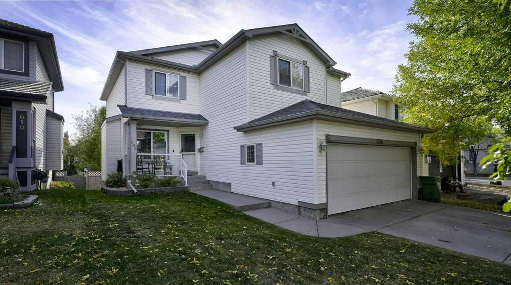606 Douglas Glen Pt SE, Calgary, AB T2Z 3R1