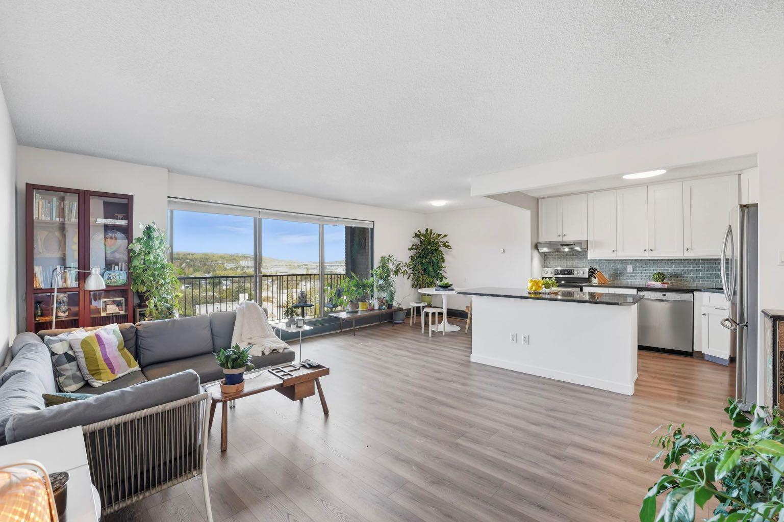 1330 15 Avenue Sw Unit 1107, Calgary, AB T3C 3N7