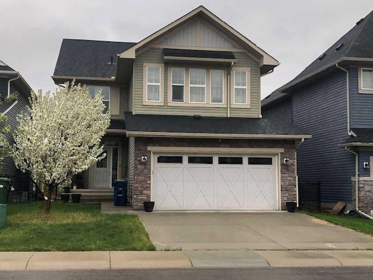 119 Baywater Rise SW, Airdrie, AB T4B 3V4