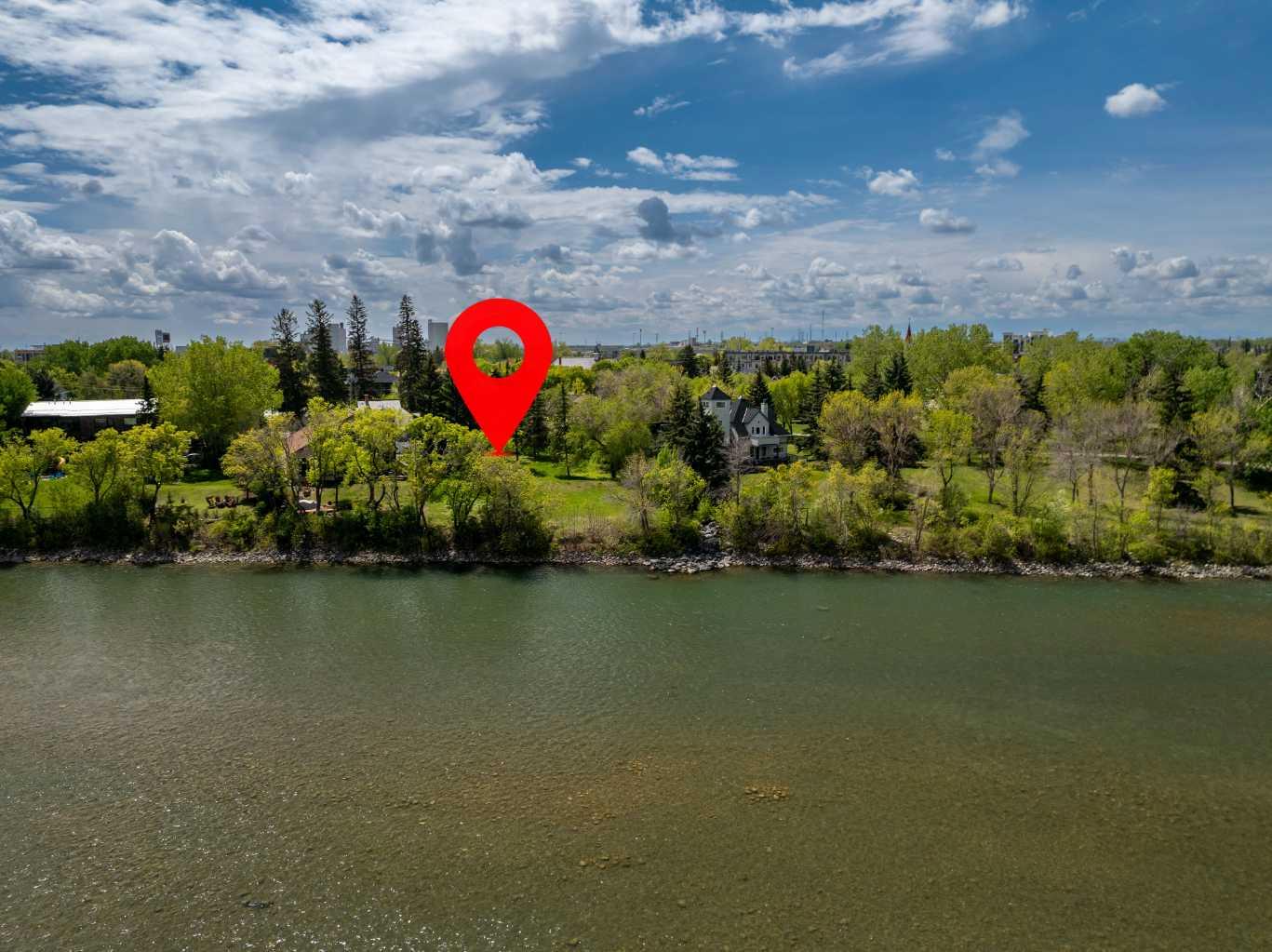 10 Major Stewart Ln SE, Calgary, AB T2G 5R6