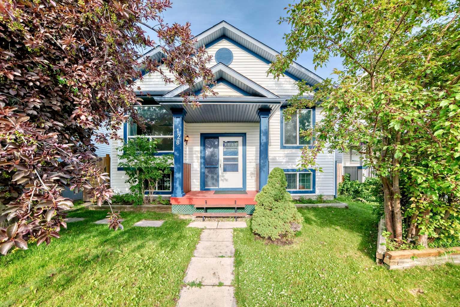 128 Erin Meadow Way SE, Calgary, AB T2B 3P7