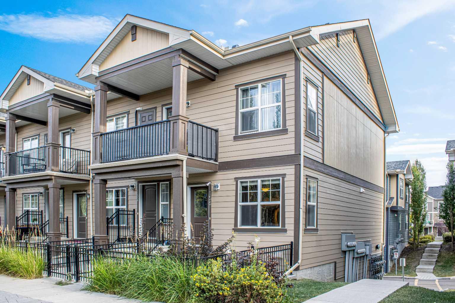 156 Evanscrest Gdns NW, Calgary, AB T3P 0S1
