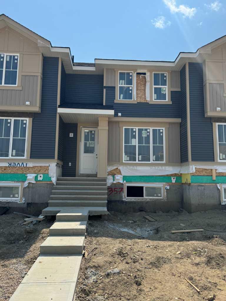 357 Waterford Blvd, Chestermere, AB T1X 2Z7