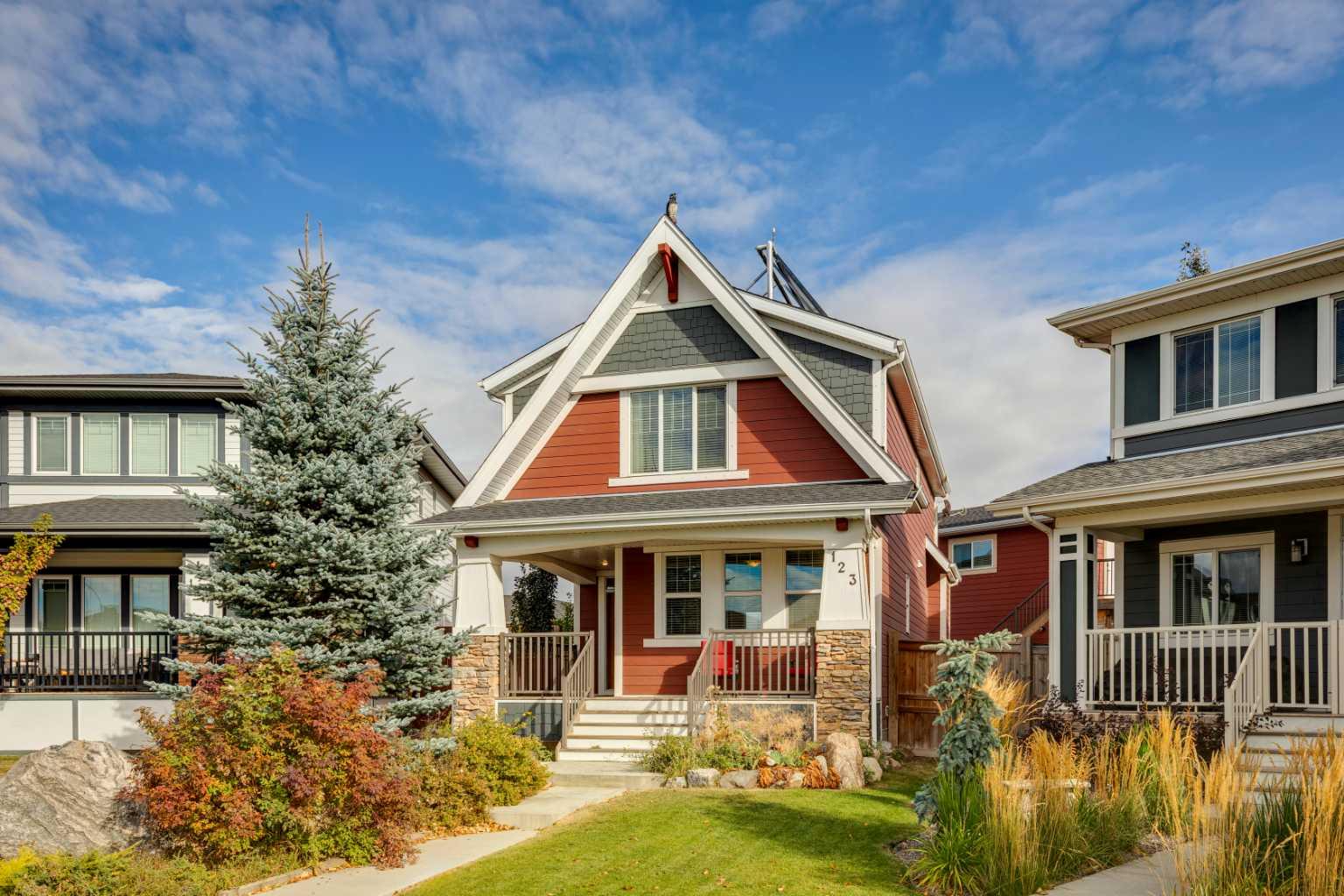 123 Marquis Grn SE, Calgary, AB T3M 1X8