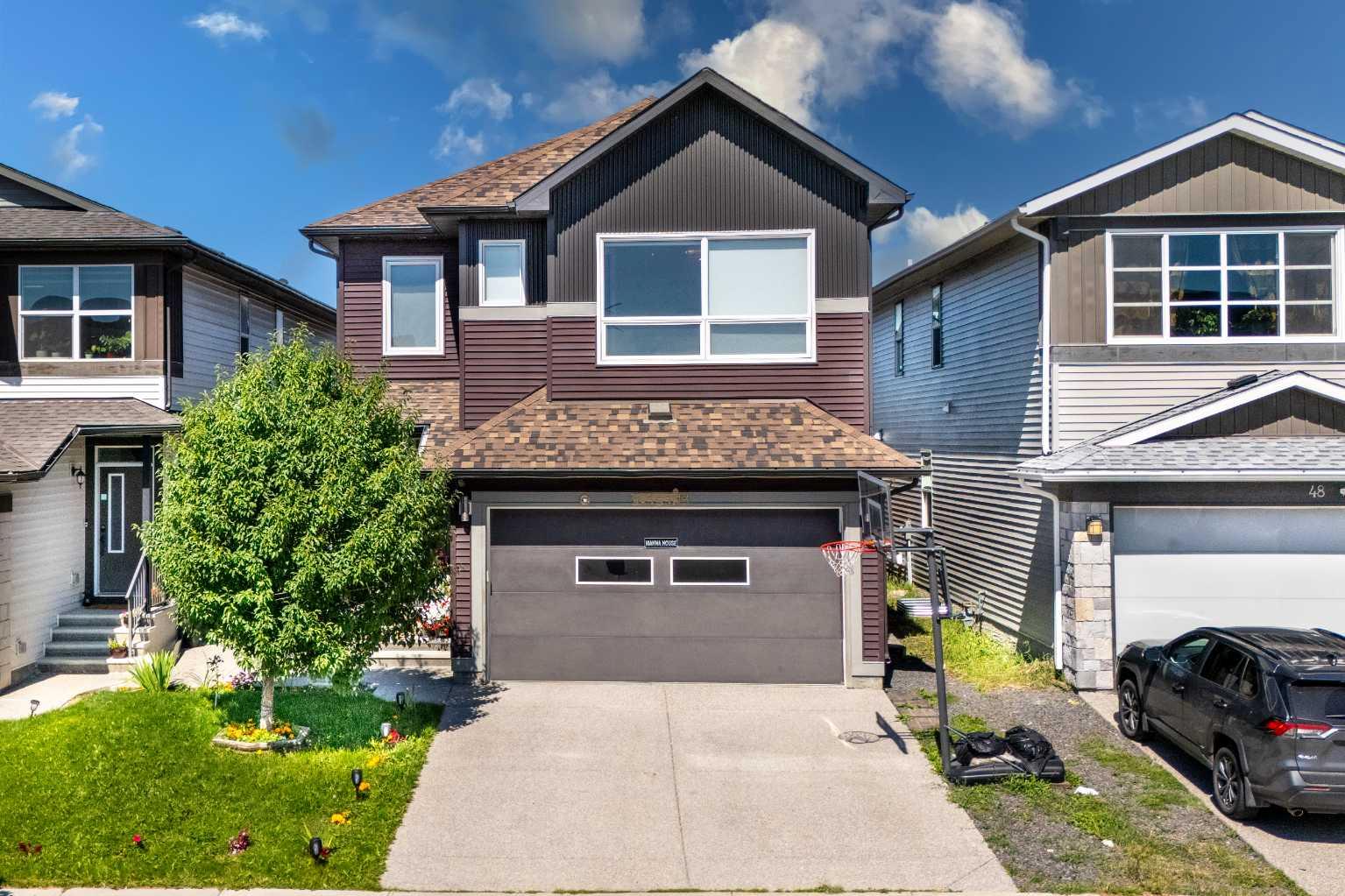 44 Savanna Rd NE, Calgary, AB T3J 0V5