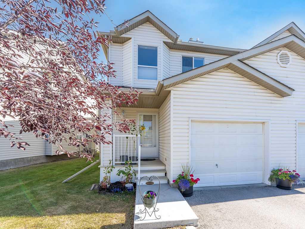 119 Mt Douglas Mnr SE, Calgary, AB T2Z 3C8